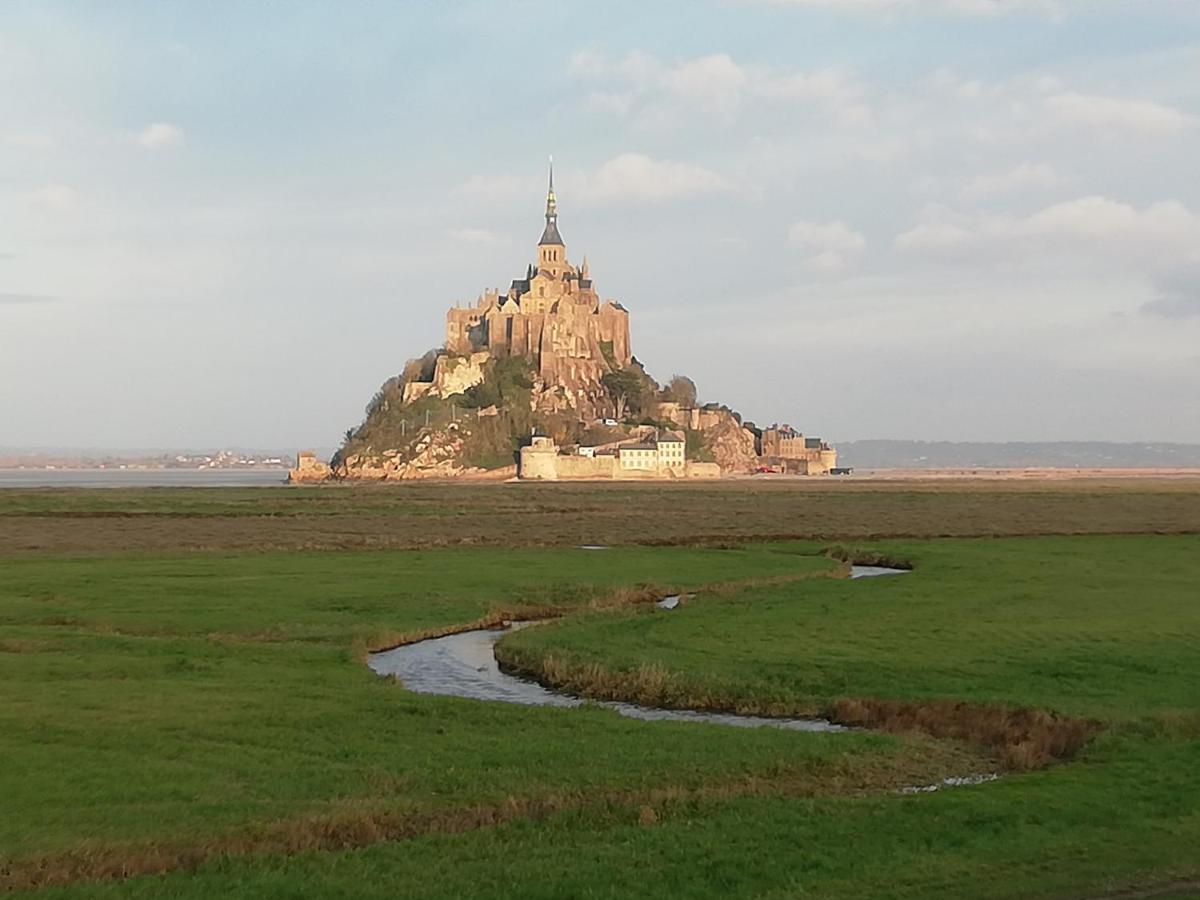 Chambres D'Hotes Les Fleurettes En Baie Du Mont Saint Michel Exterior photo
