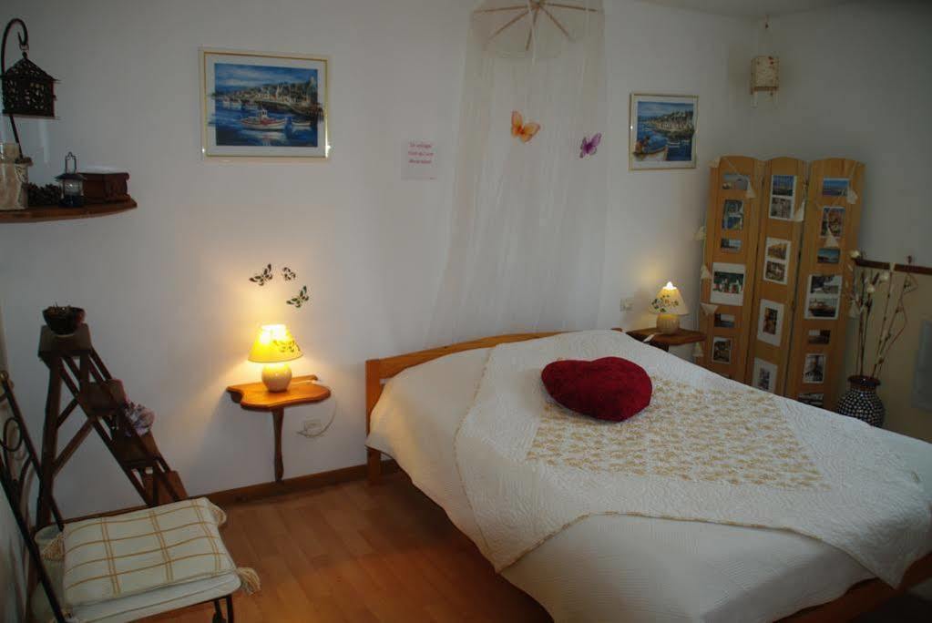Chambres D'Hotes Les Fleurettes En Baie Du Mont Saint Michel Exterior photo